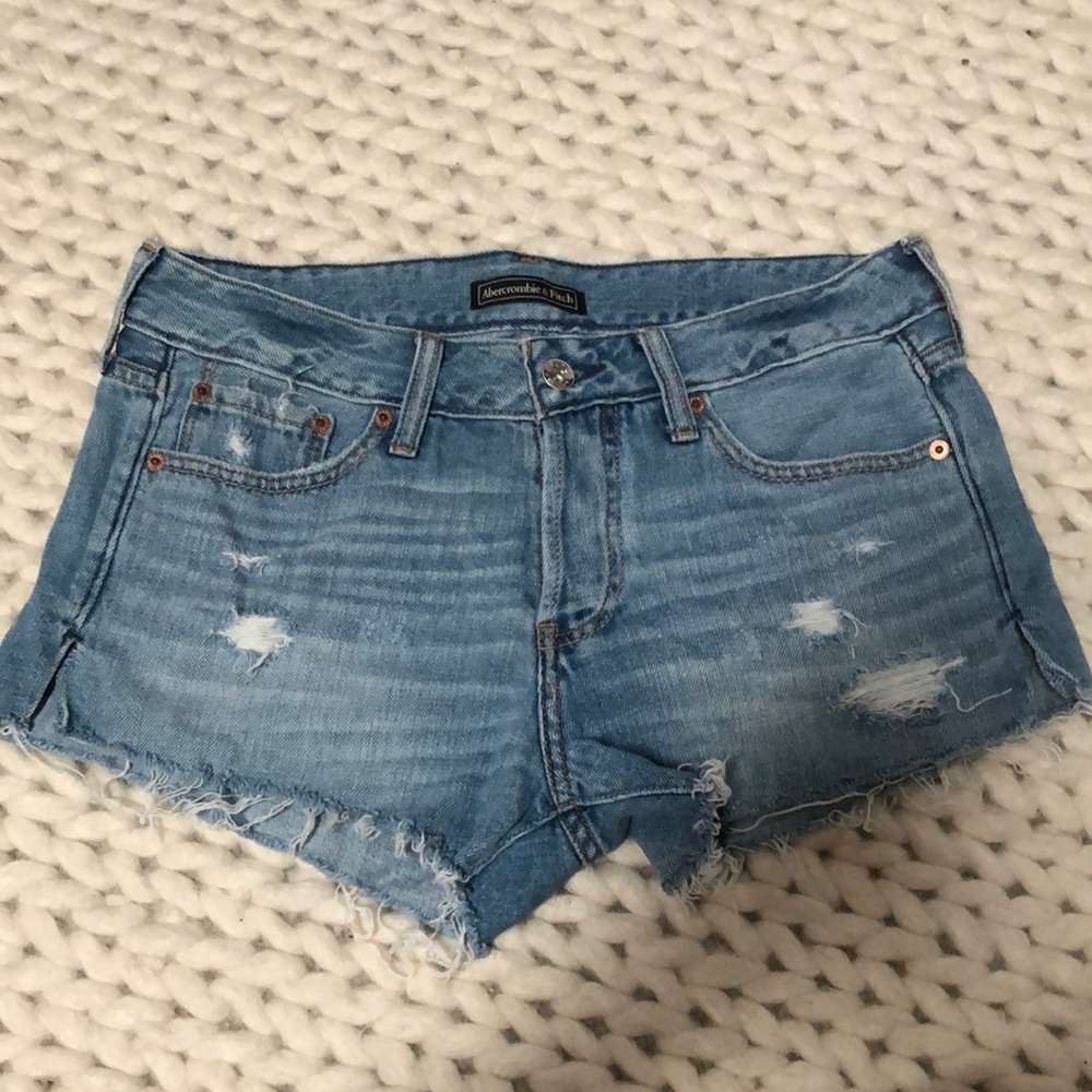 Abercrombie & Fitch distressed jean shorts